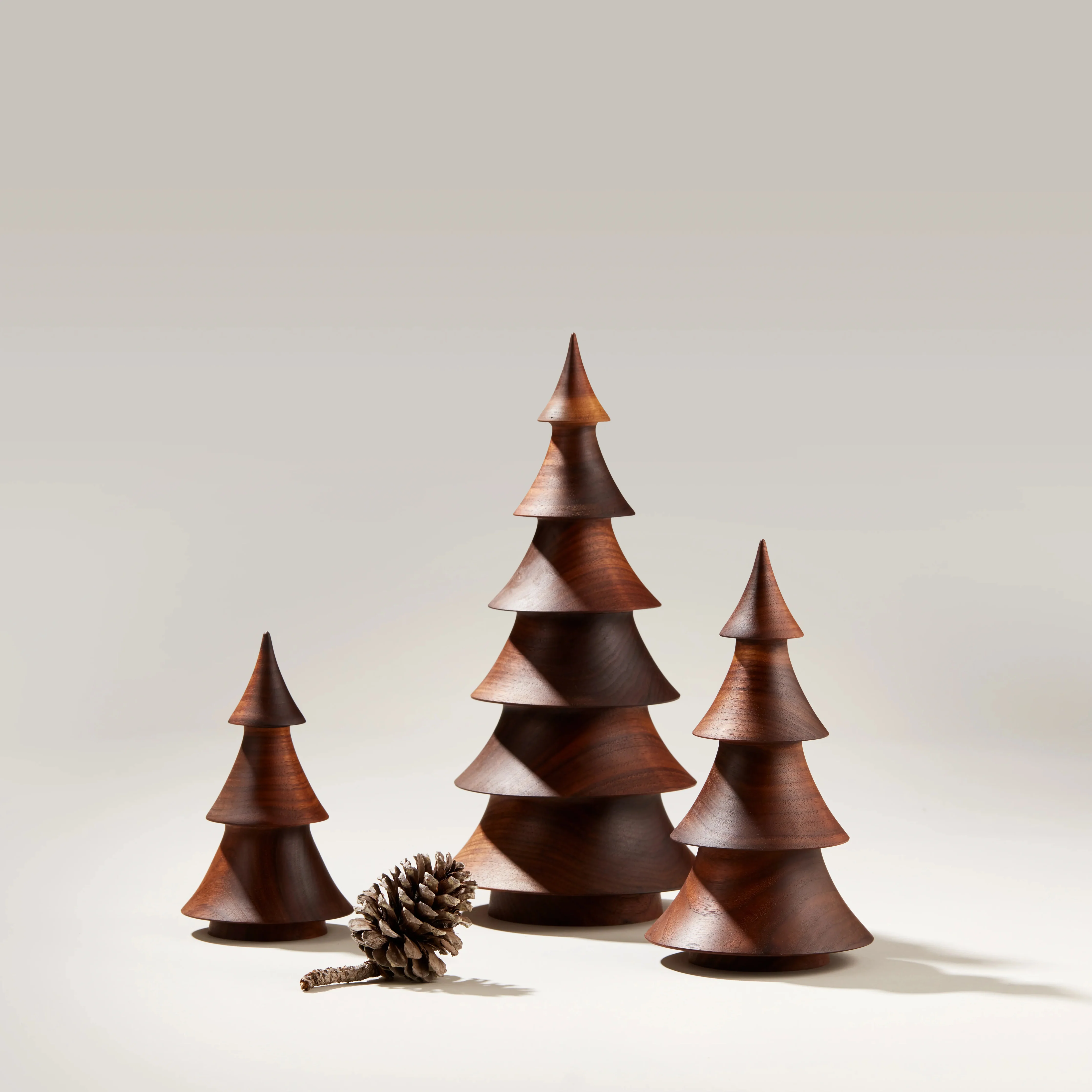 Andrew Pearce Walnut Wood Evergreen - Image 2