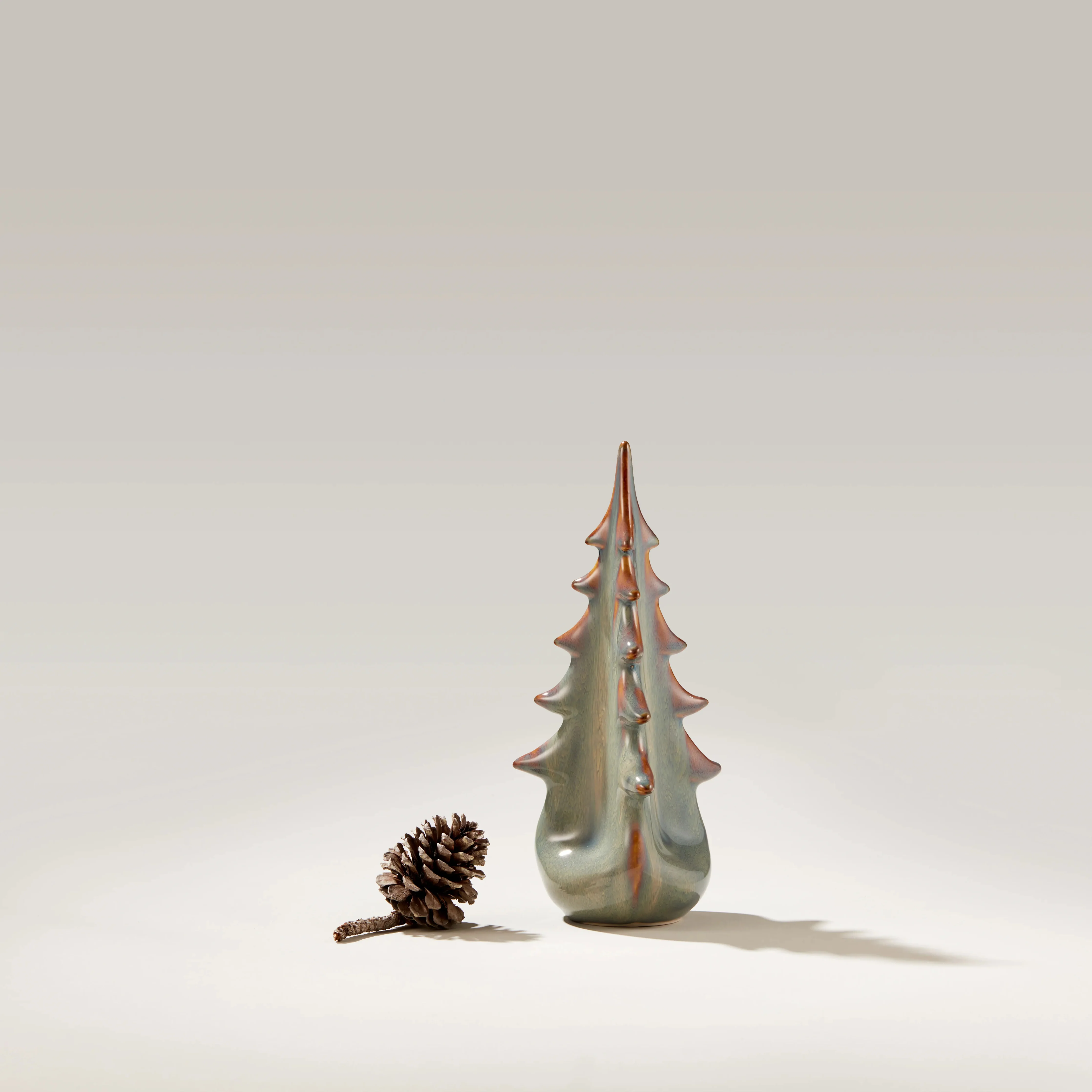 Pottery Evergreen – Moss Glen - Image 4