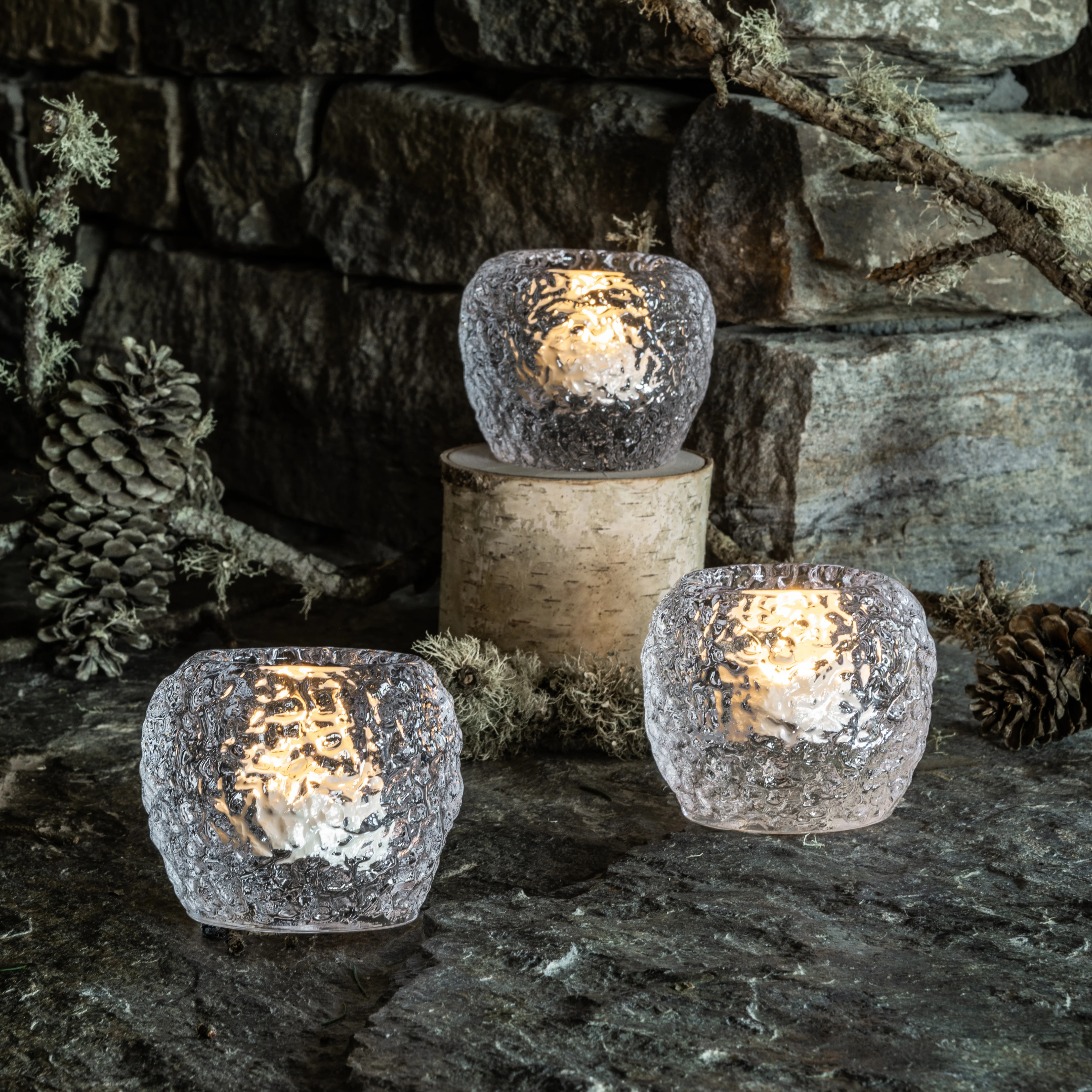 Snowball Tealight Trio - Image 4